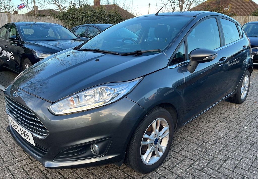 Used Ford Fiesta 2017 for sale - 77307918: Photo 2