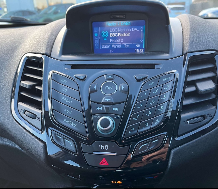 Used Ford Fiesta 2017 for sale - 77307918: Photo 6