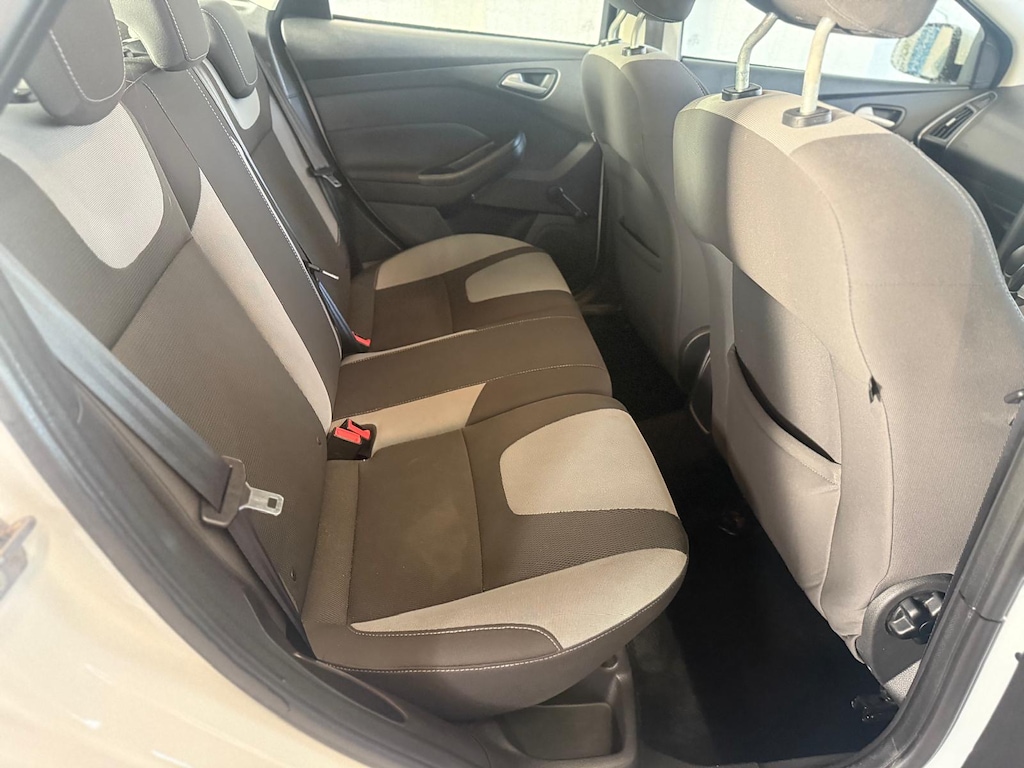 Used Ford Focus 2013 for sale - 77641060: Photo 11