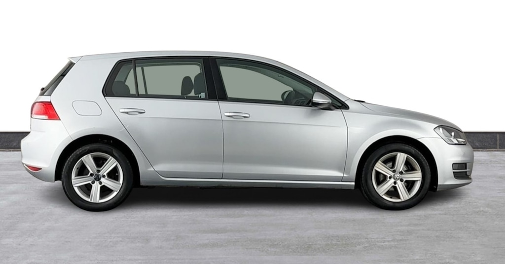 Used Volkswagen Golf 2015 for sale - 76191217: Photo 2