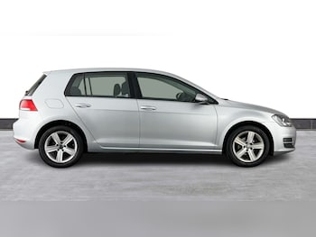 Used Volkswagen Golf 2015 for sale - 76191217: Photo 2