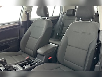 Used Volkswagen Golf 2015 for sale - 76191217: Photo 4