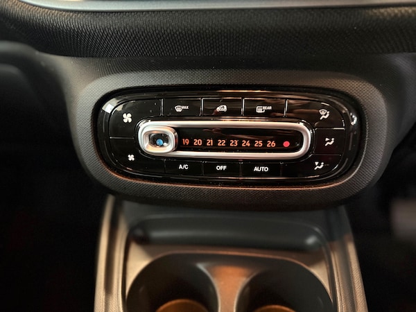 Used smart fortwo 2016 for sale - 76204058: Photo 12