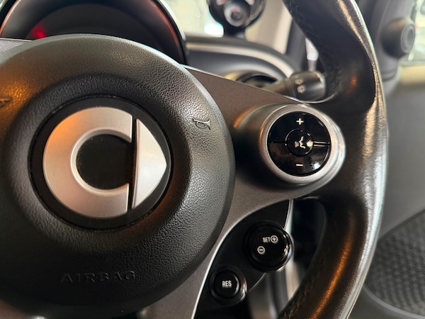 Used smart fortwo 2016 for sale - 76204058: Photo 21