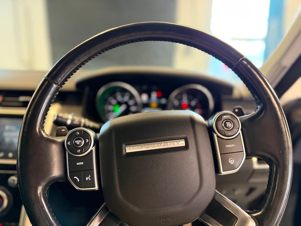 Used Land Rover Discovery 2017 for sale - 76361995: Photo 11