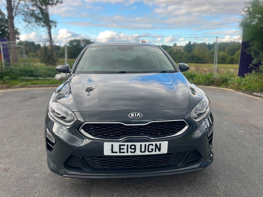 Used Kia Ceed 2019 for sale - 75815752: Photo 2