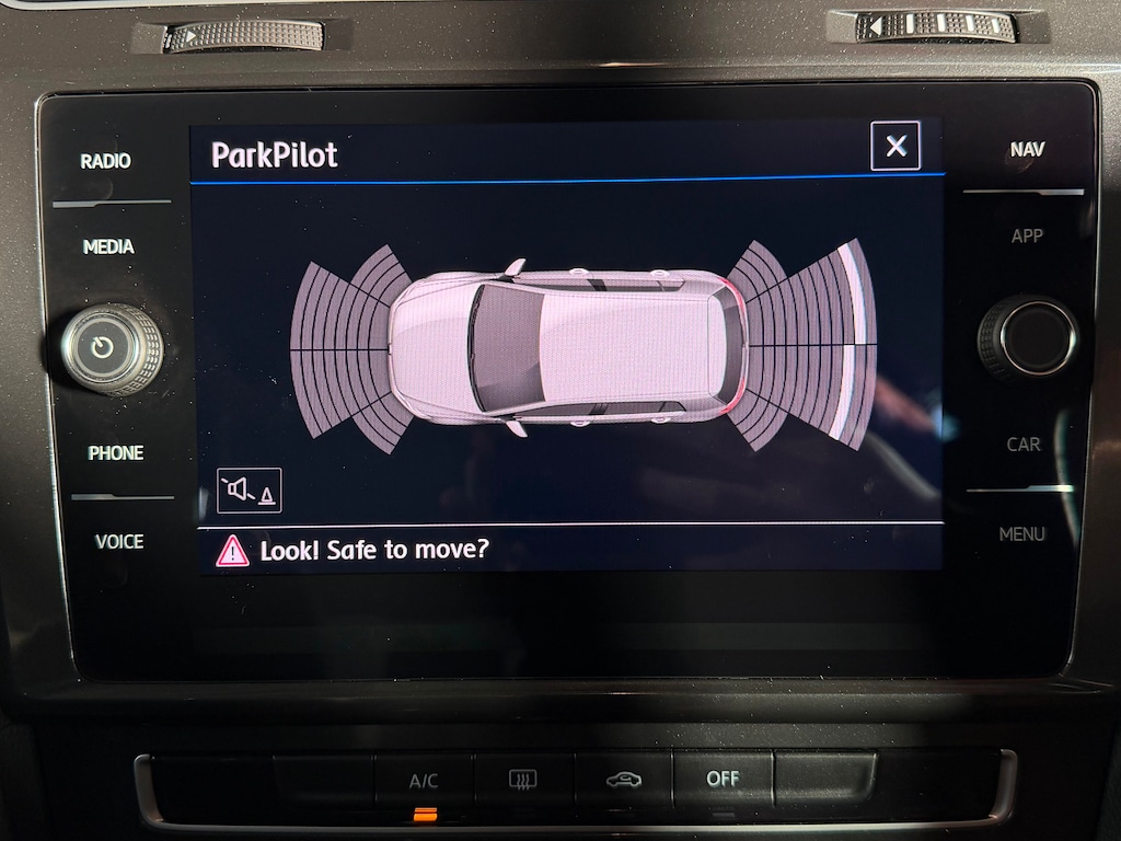 Used Volkswagen Golf 2017 for sale - 76603056: Photo 20