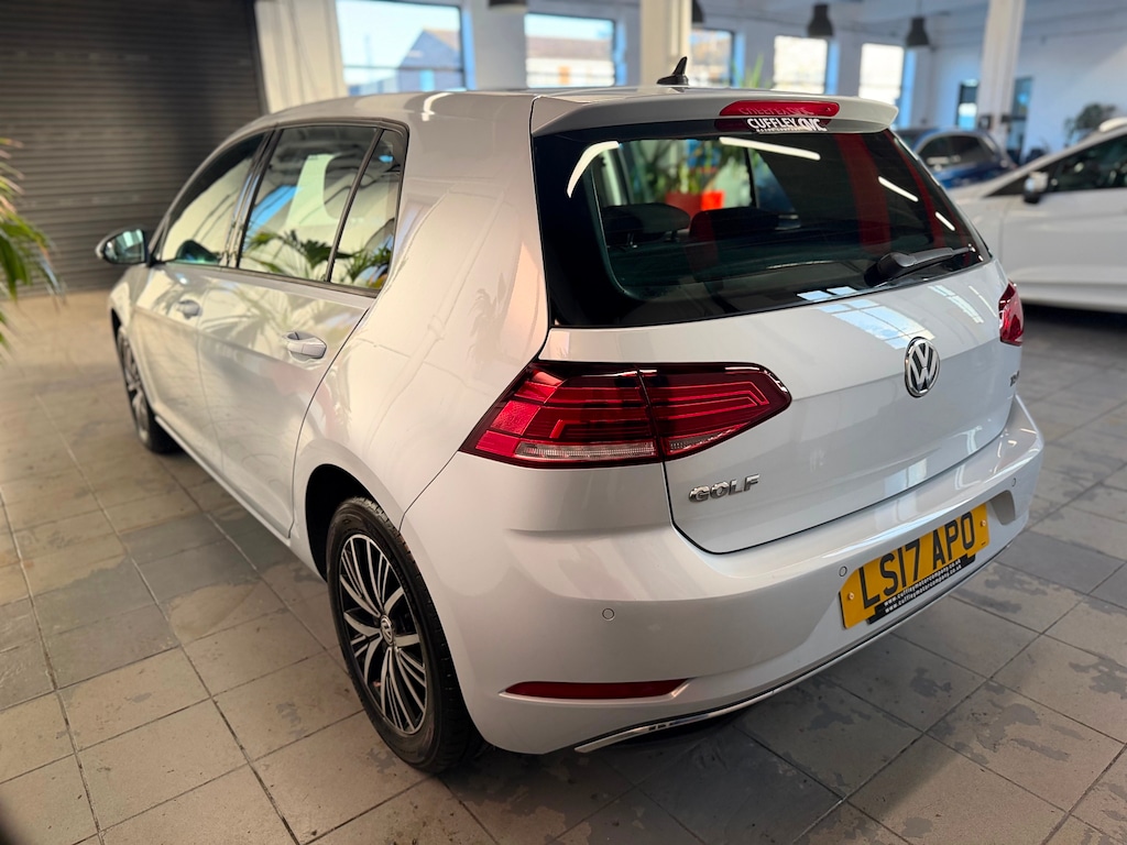 Used Volkswagen Golf 2017 for sale - 76603056: Photo 3