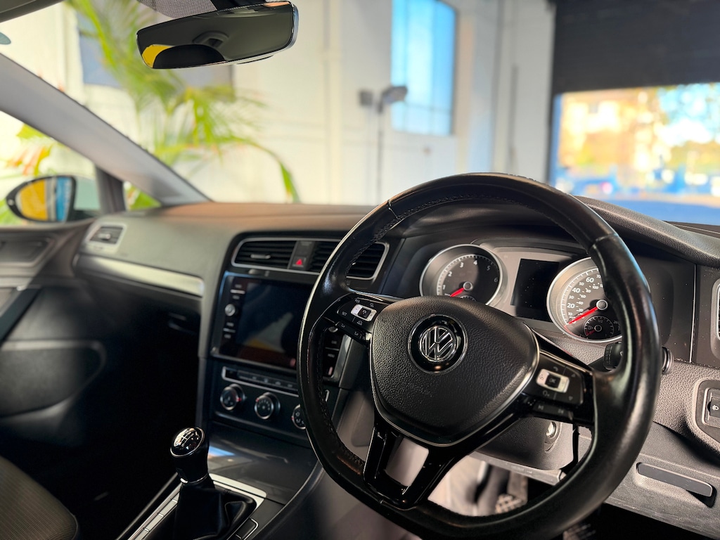 Used Volkswagen Golf 2017 for sale - 76603056: Photo 7