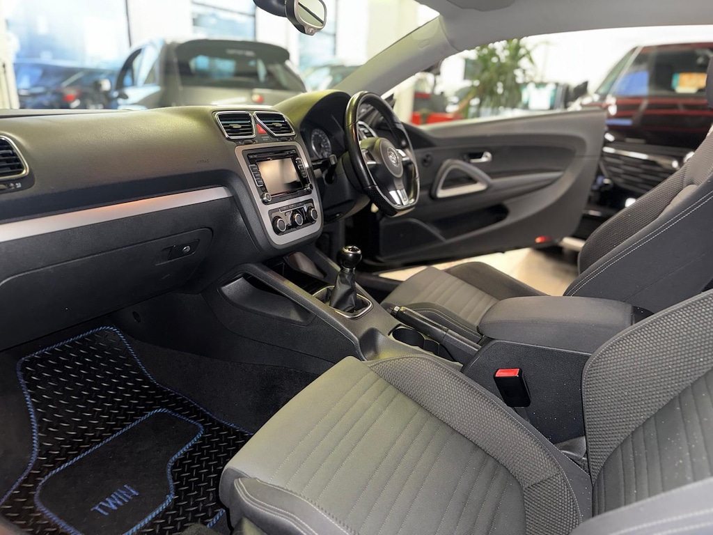 Used Volkswagen Scirocco 2011 for sale - 77010642: Photo 14