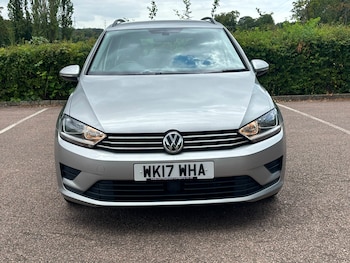 Used Volkswagen Golf SV 2017 for sale - 75570304: Photo