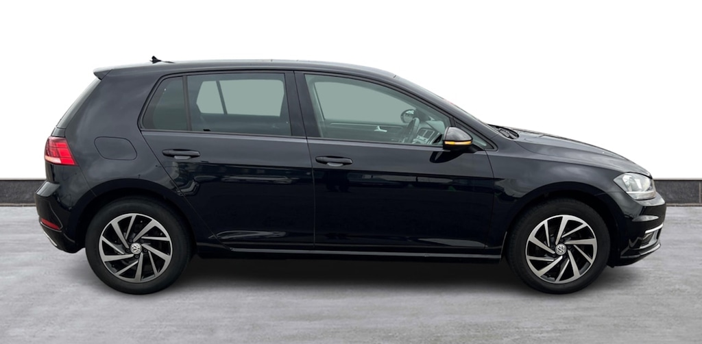 Used Volkswagen Golf 2019 for sale - 76532342: Photo 2