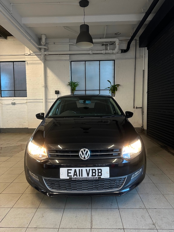 Used Volkswagen Polo 2011 for sale - 76922075: Photo 2