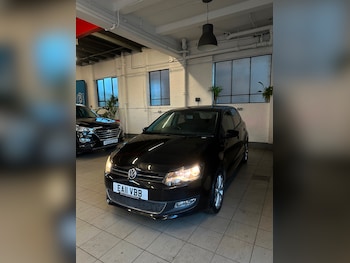 Used Volkswagen Polo 2011 for sale - 76922075: Photo