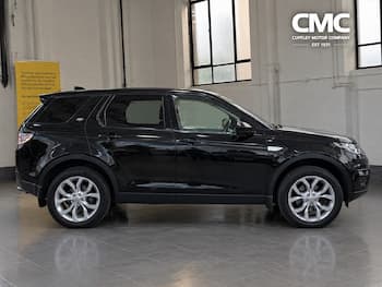 Used Land Rover Discovery Sport 2017 for sale - 79855476: Photo