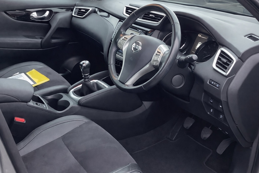 Used Nissan Qashqai 2017 for sale - 77095432: Photo 5