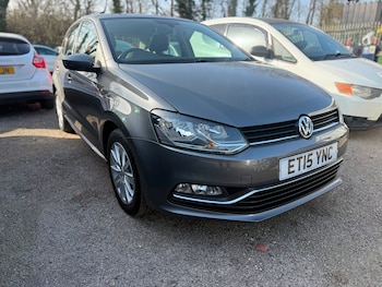 Used Volkswagen Polo 2015 for sale - 77778851: Photo