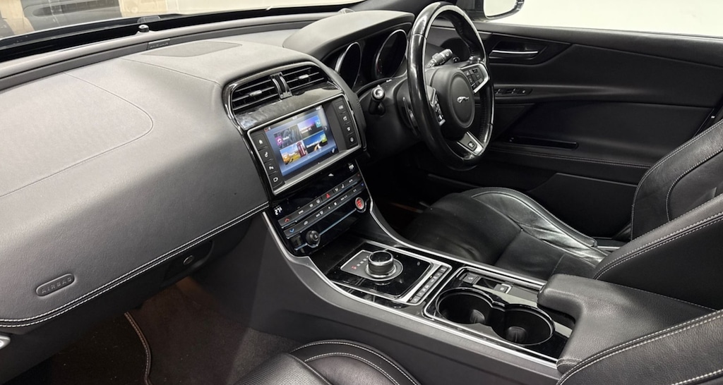 Used Jaguar XE 2017 for sale - 77877952: Photo 12