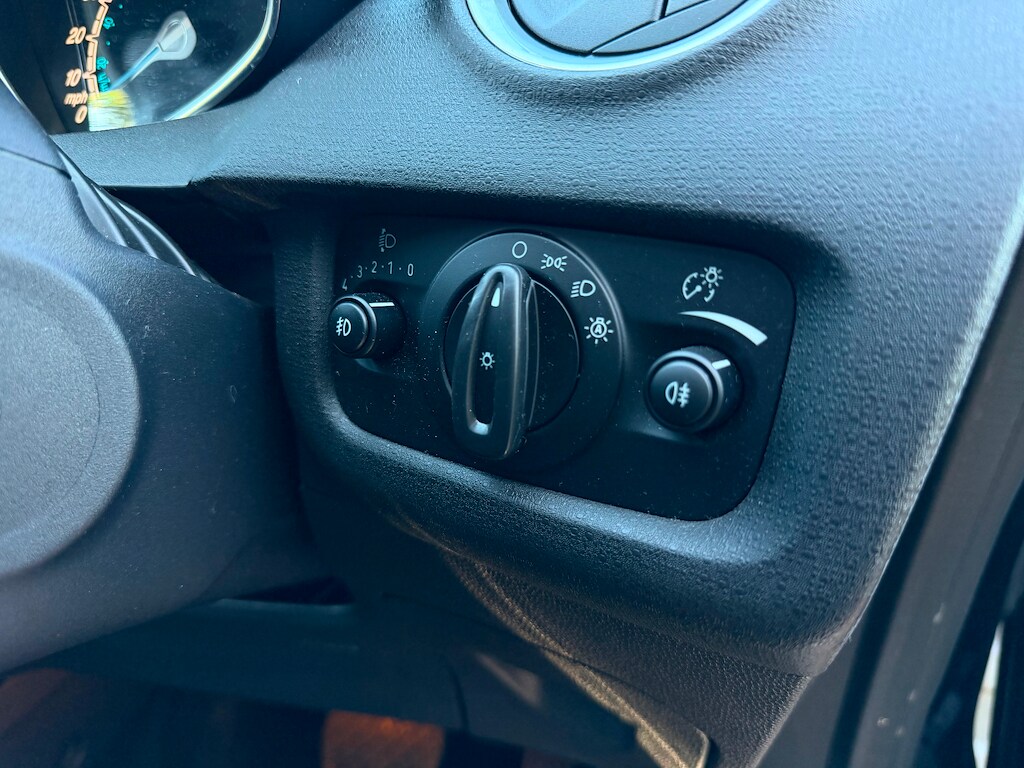 Used Ford Fiesta 2015 for sale - 76580400: Photo 19