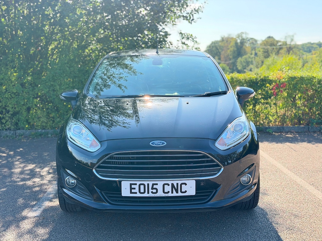 Used Ford Fiesta 2015 for sale - 76580400: Photo 2