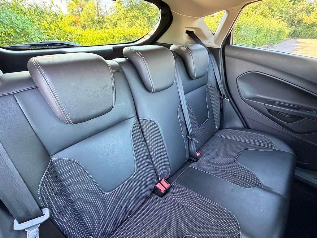 Used Ford Fiesta 2015 for sale - 76580400: Photo 21