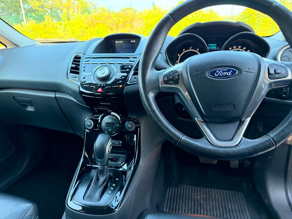 Used Ford Fiesta 2015 for sale - 76580400: Photo 27