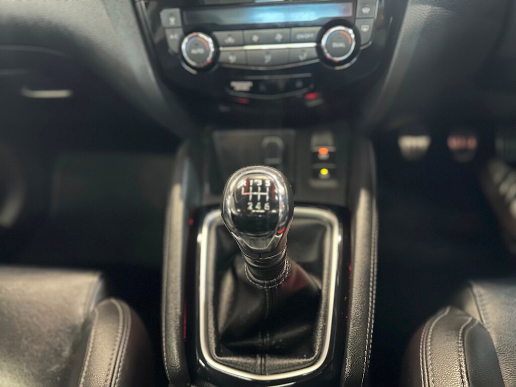 Used Nissan Qashqai 2018 for sale - 76532329: Photo 12