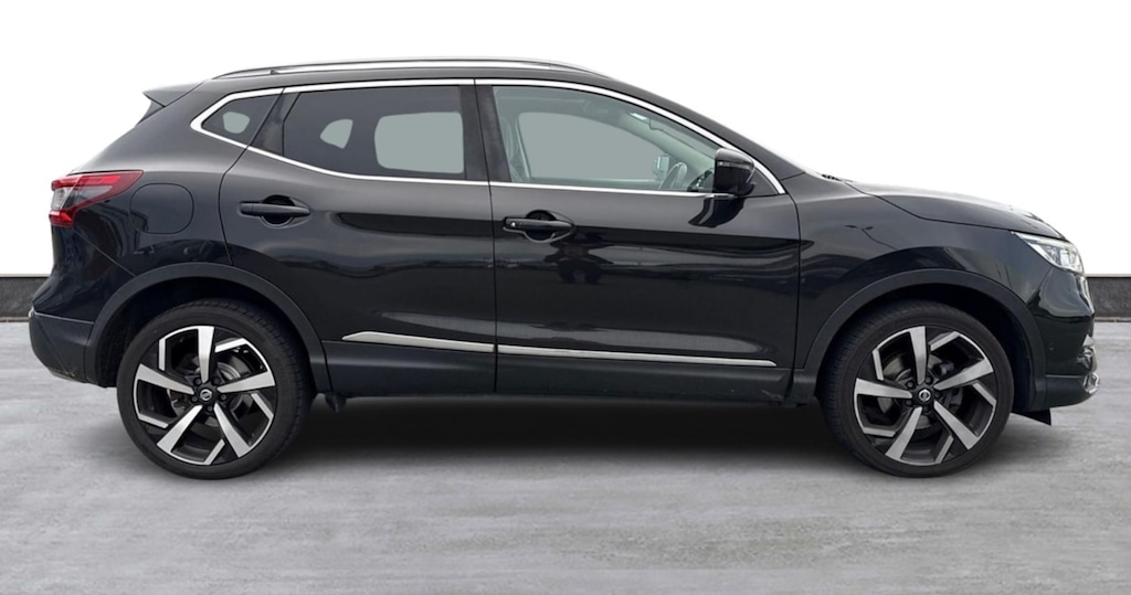 Used Nissan Qashqai 2018 for sale - 76532329: Photo 2