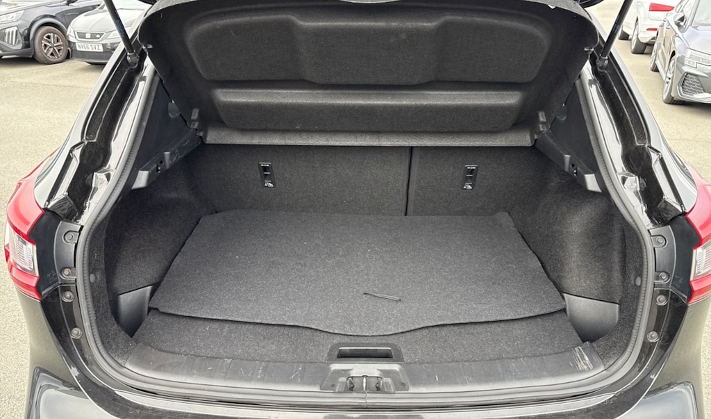 Used Nissan Qashqai 2018 for sale - 76532329: Photo 8