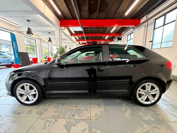 Used Audi A3 2010 for sale - 76312509: Photo 4