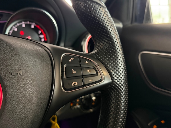 Used Mercedes-Benz GLA 2018 for sale - 76244687: Photo 23