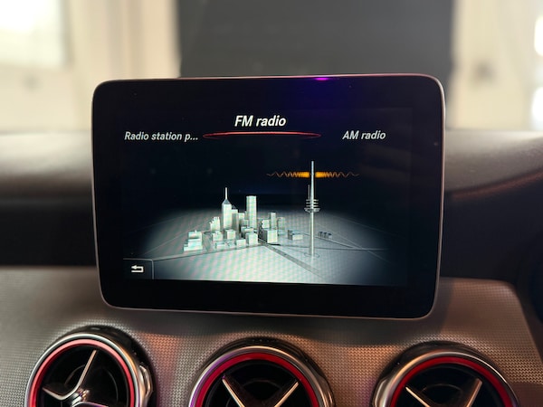 Used Mercedes-Benz GLA 2018 for sale - 76244687: Photo 29