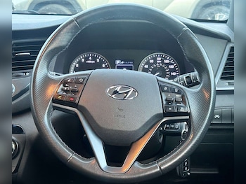 Used Hyundai TUCSON 2018 for sale - 77307920: Photo