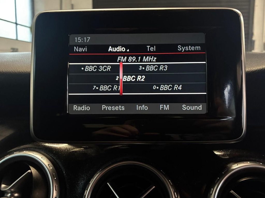 Used Mercedes-Benz GLA 2015 for sale - 77210751: Photo 8