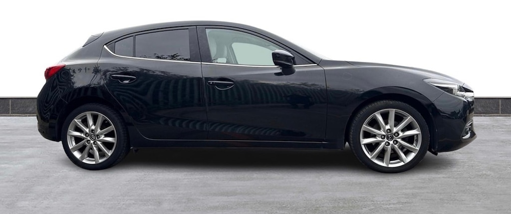 Used Mazda Mazda3 2017 for sale - 76373041: Photo 2