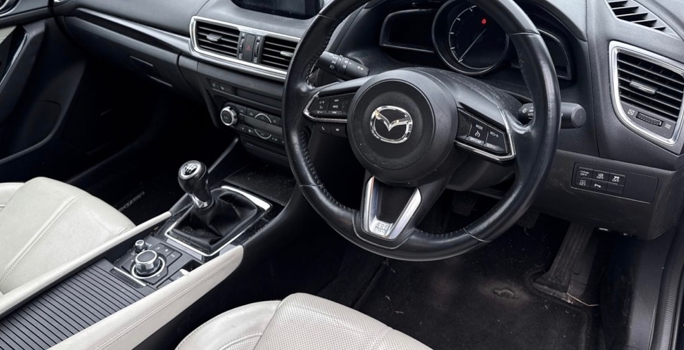 Used Mazda Mazda3 2017 for sale - 76373041: Photo 5