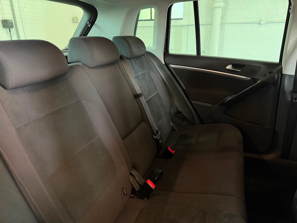 Used Volkswagen Tiguan 2015 for sale - 76196225: Photo 11