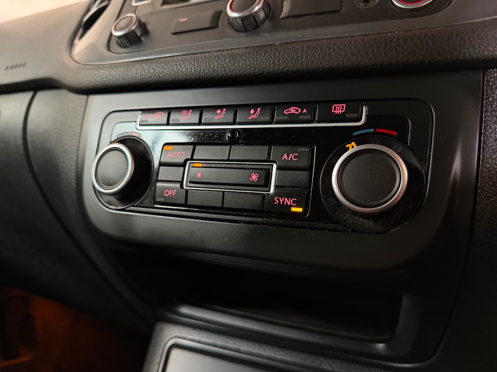 Used Volkswagen Tiguan 2015 for sale - 76196225: Photo 21