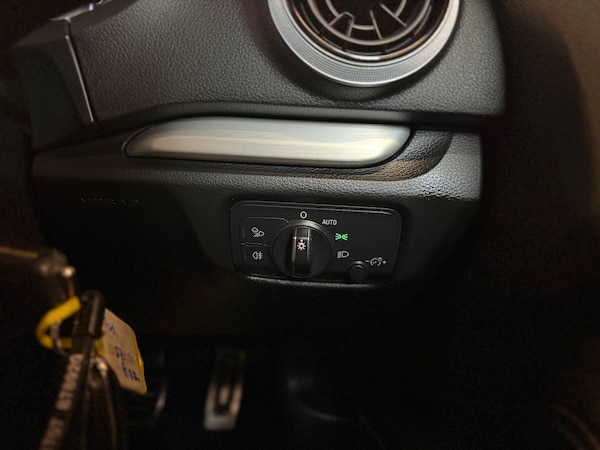 Used Audi A3 2016 for sale - 76261786: Photo 31