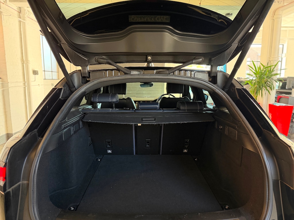 Used Land Rover Range Rover Velar 2017 for sale - 75692198: Photo 10