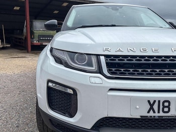 Used Land Rover Range Rover Evoque 2017 for sale - 76211787: Photo 2