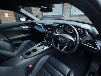 Used Audi RS e-tron GT 2023 for sale - 79210567: Photo