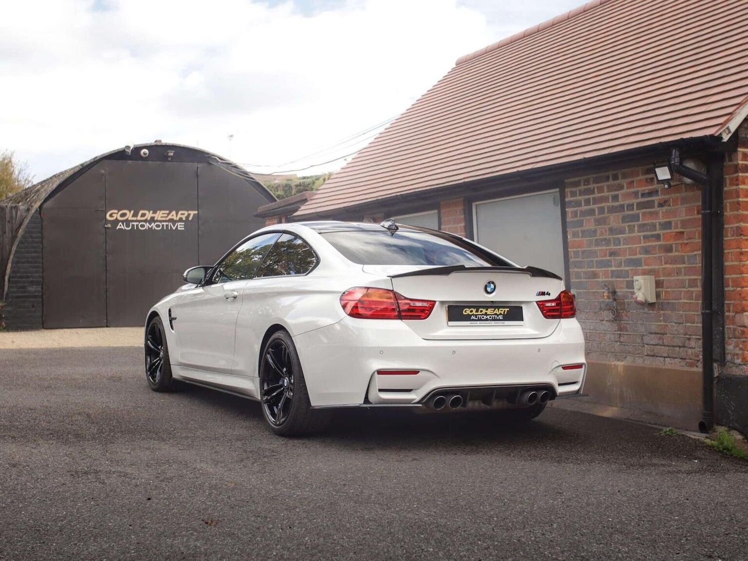 Used BMW M4 2016 for sale - 76324854: Photo 2
