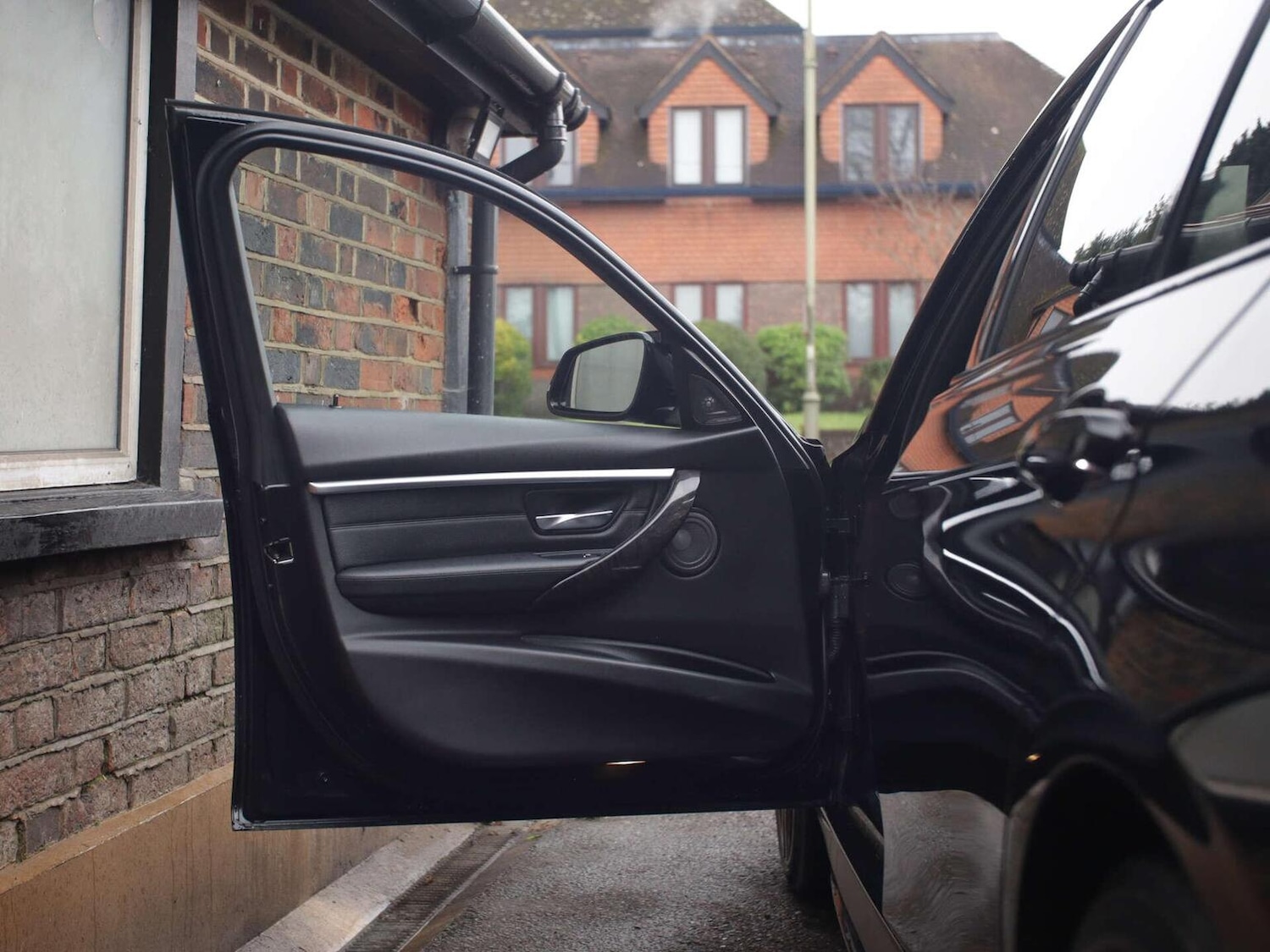 Used BMW 3 Series 2017 for sale - 77129585: Photo 32