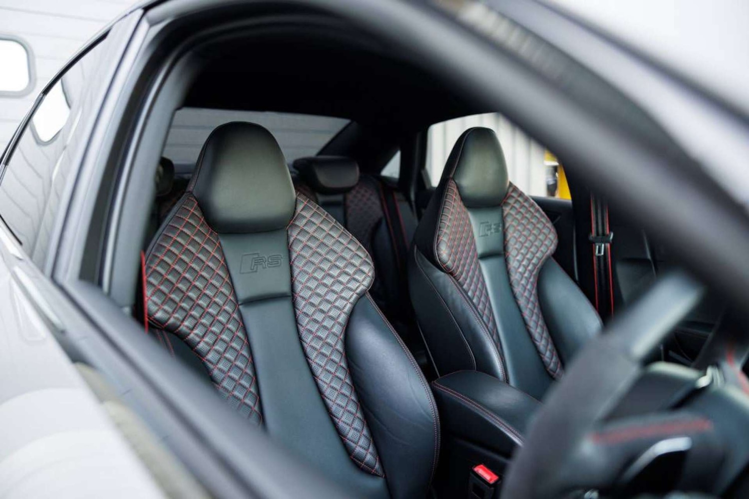 Used Audi RS3 2018 for sale - 77437690: Photo 2