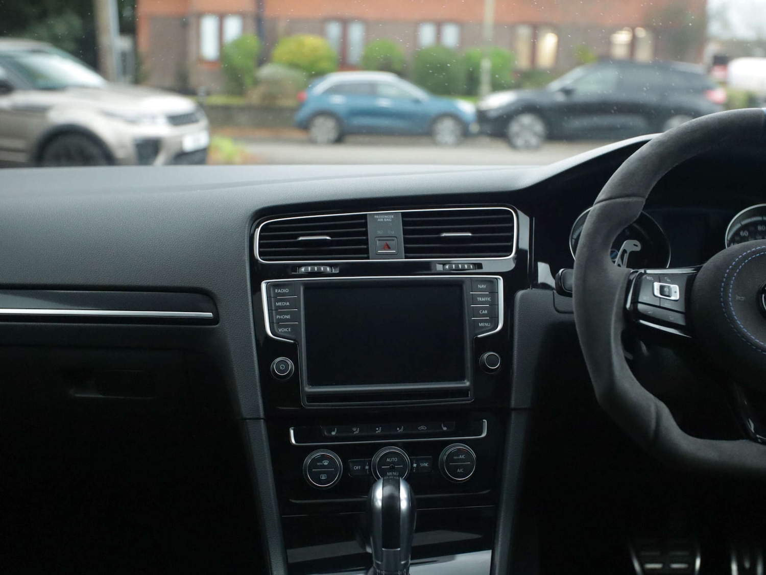 Used Volkswagen Golf 2017 for sale - 77170829: Photo 26