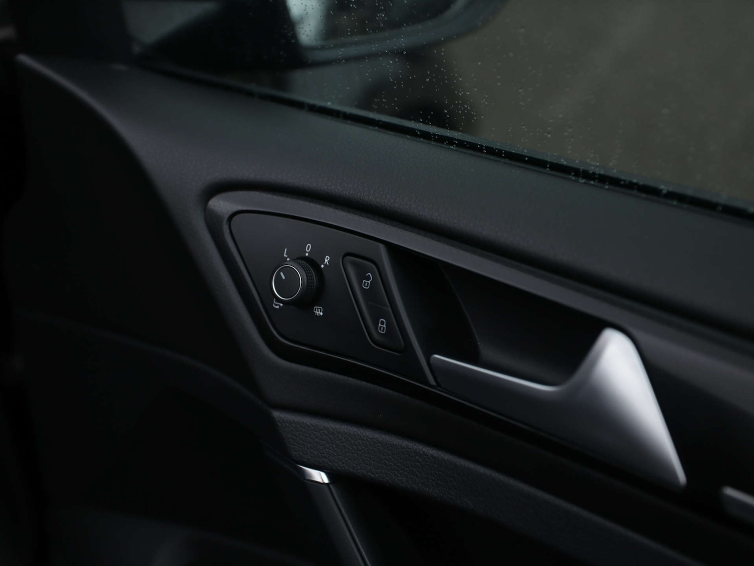 Used Volkswagen Golf 2017 for sale - 77170829: Photo 32