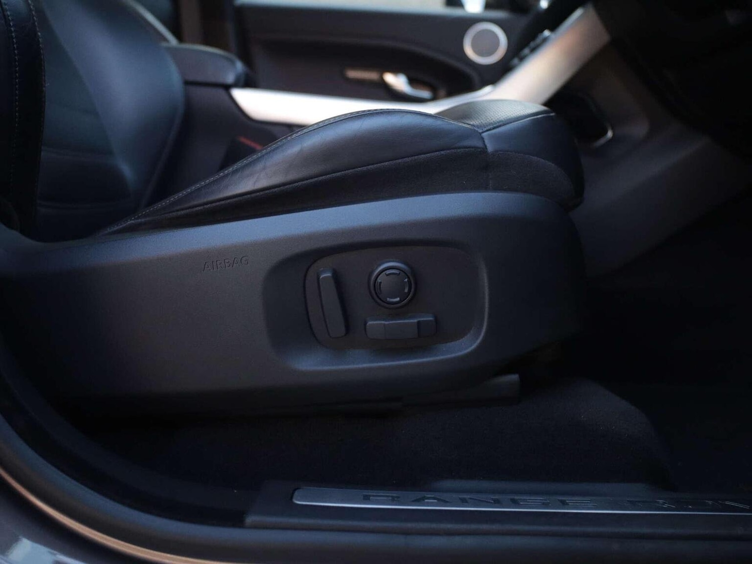 Used Land Rover Range Rover Evoque 2018 for sale - 76387328: Photo 22