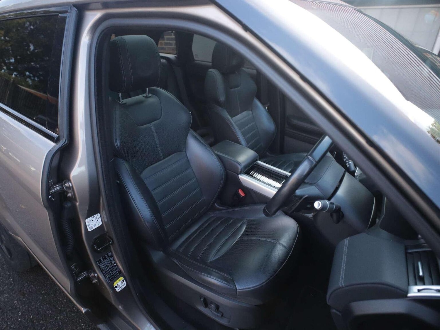 Used Land Rover Range Rover Evoque 2018 for sale - 76387328: Photo 24