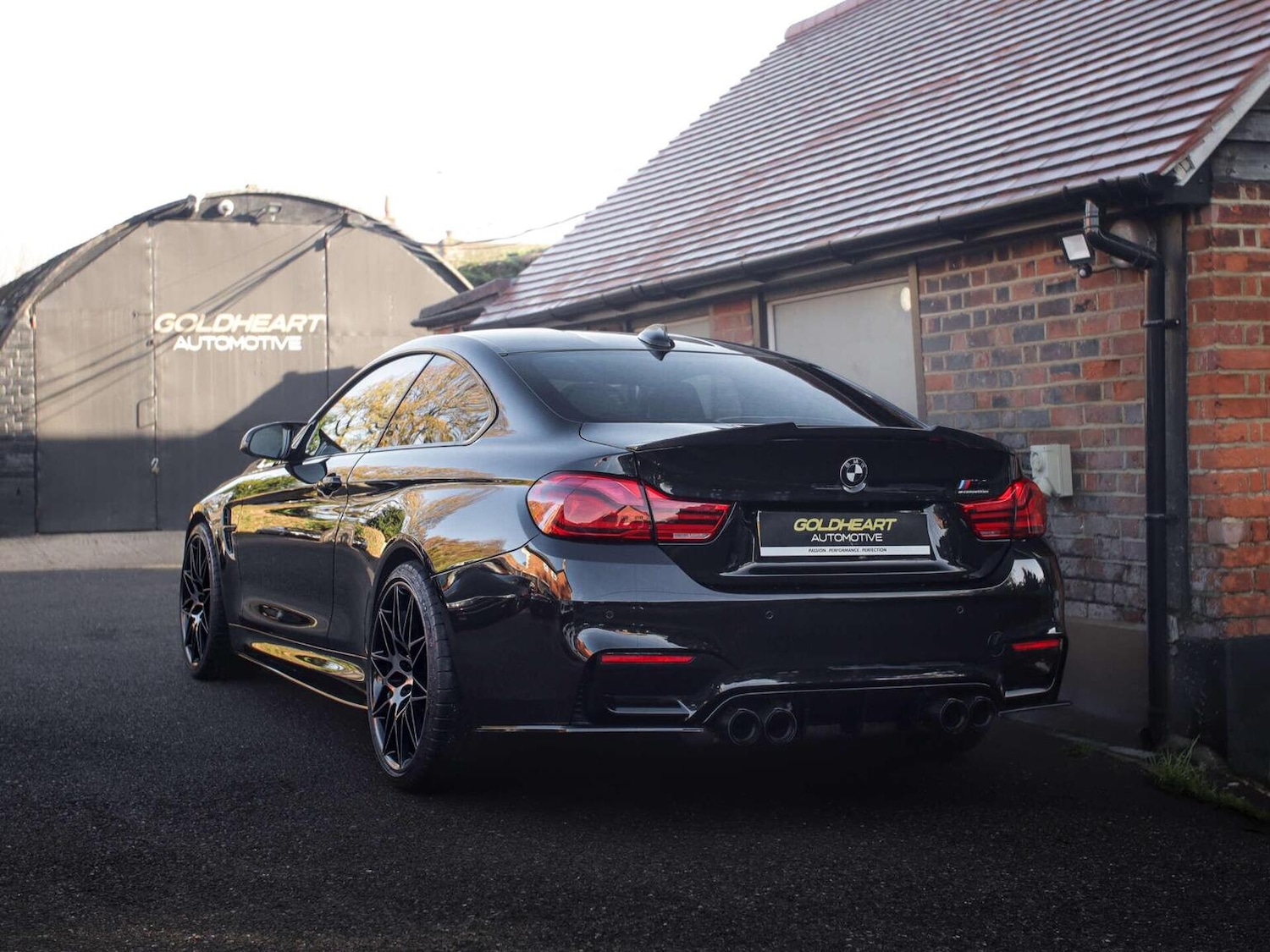 Used BMW M4 2018 for sale - 76670786: Photo 2